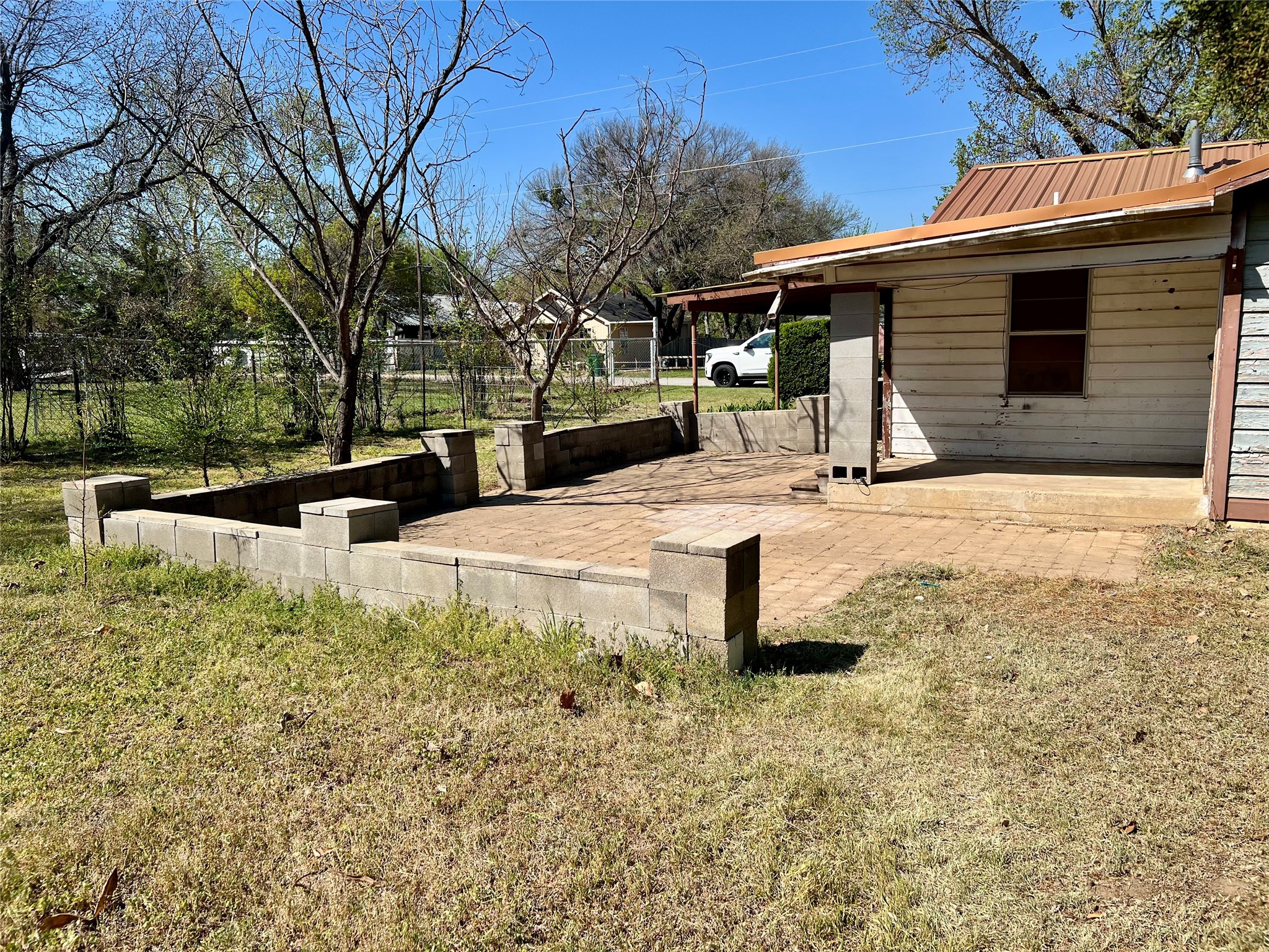 906 Young Street Nocona TX 76255