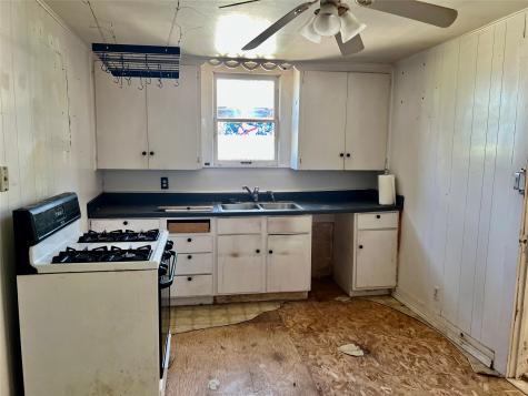 906 Young Street Nocona TX 76255