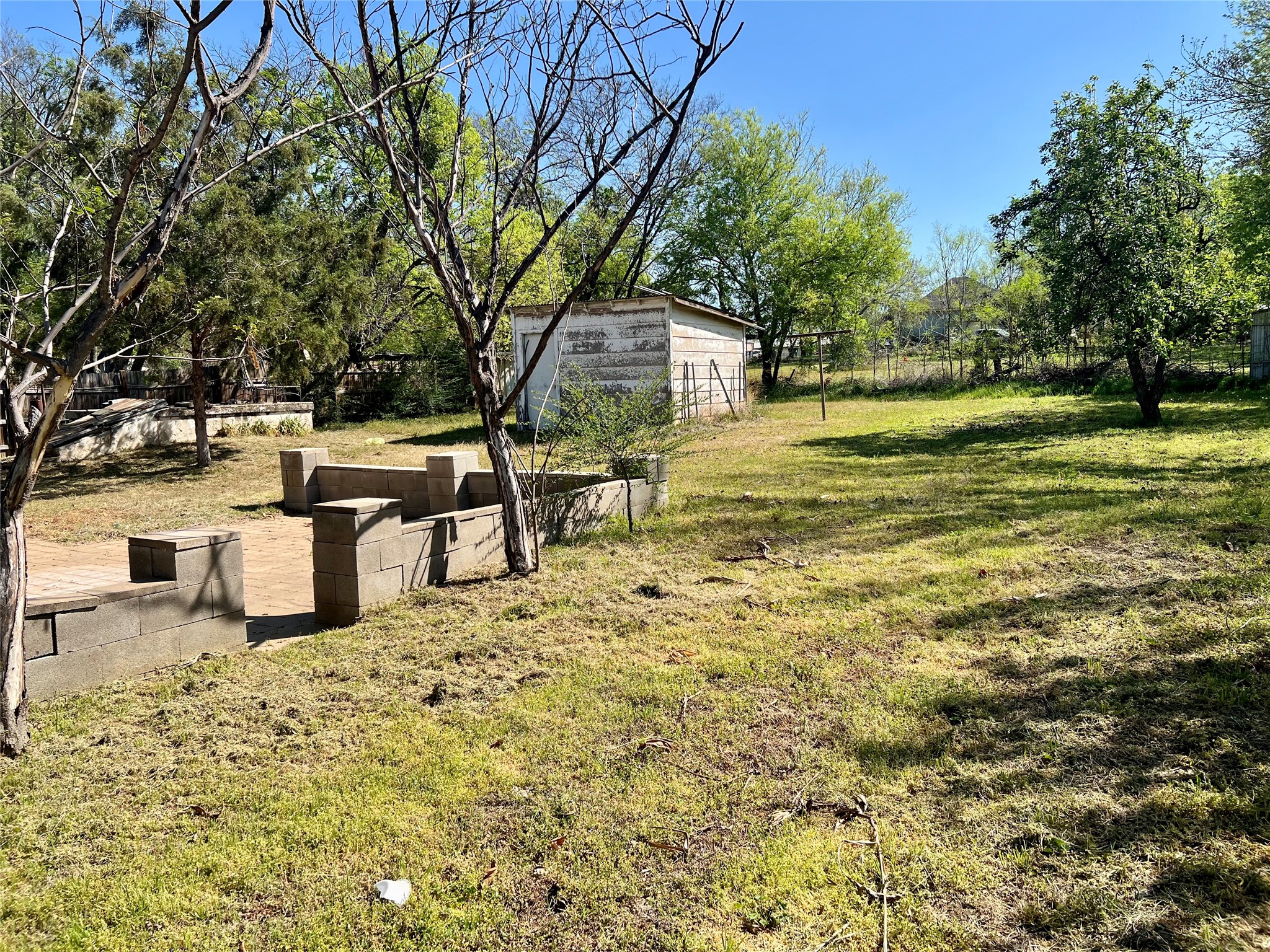 906 Young Street Nocona TX 76255