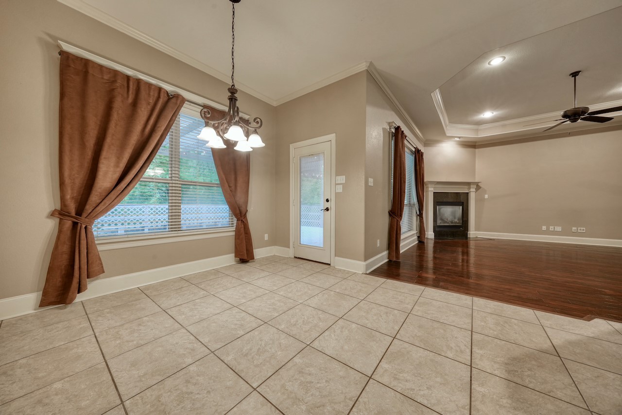 205 Heritage Court Lindale TX 75771