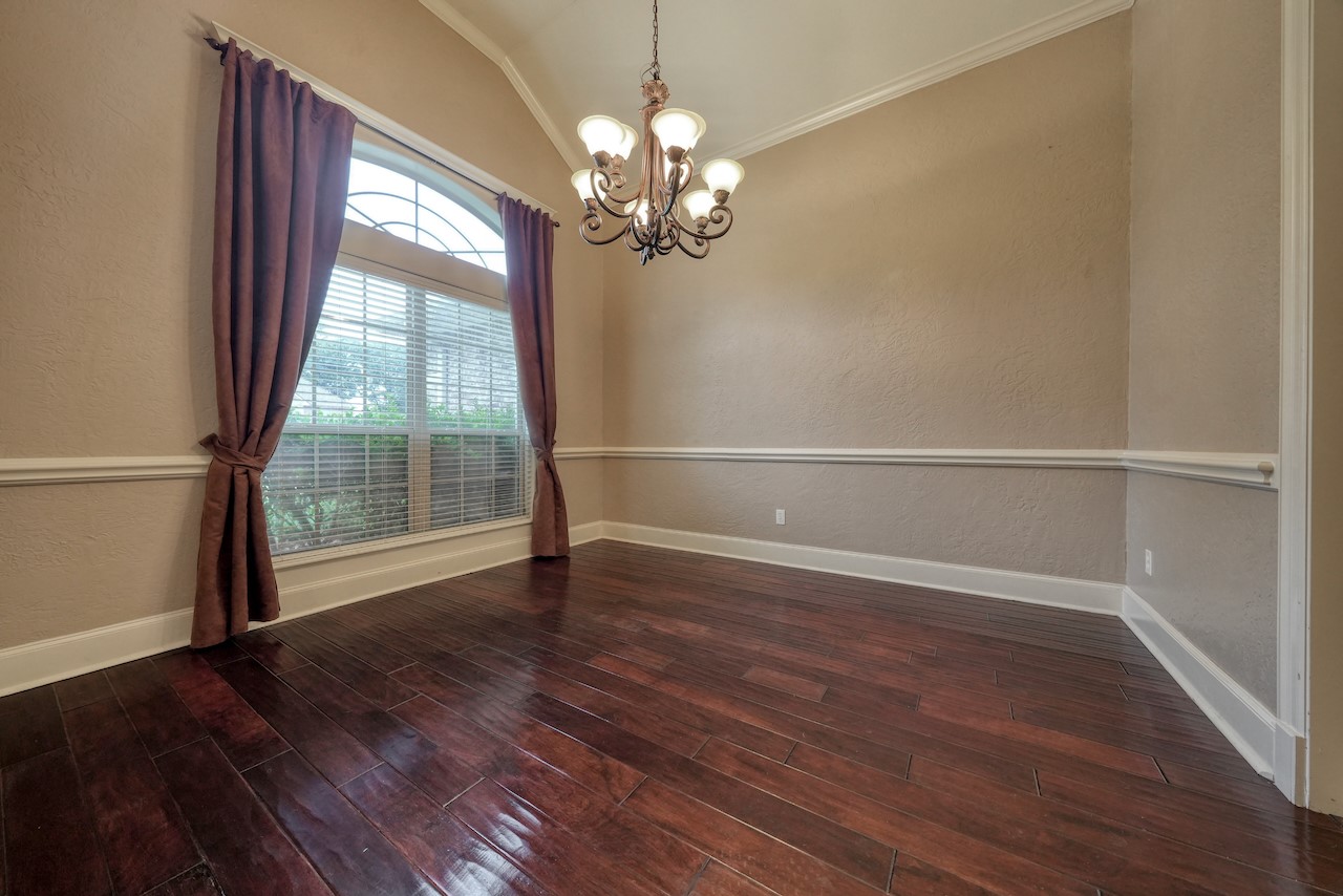 205 Heritage Court Lindale TX 75771