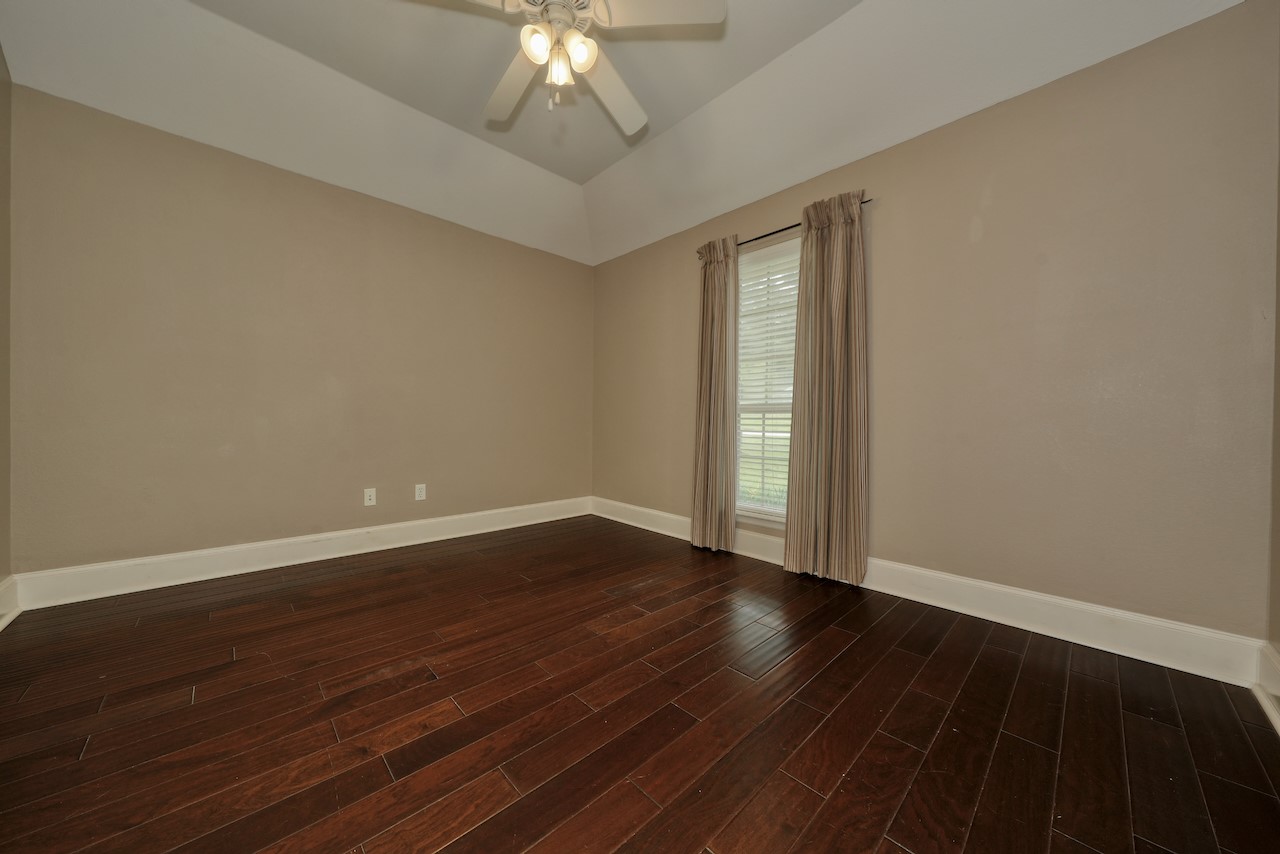 205 Heritage Court Lindale TX 75771