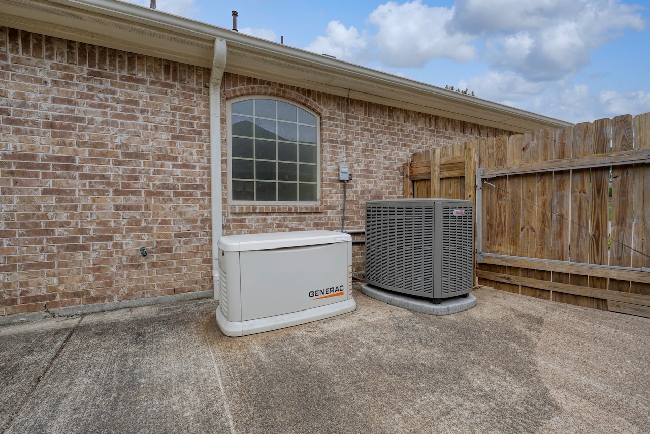 205 Heritage Court Lindale TX 75771