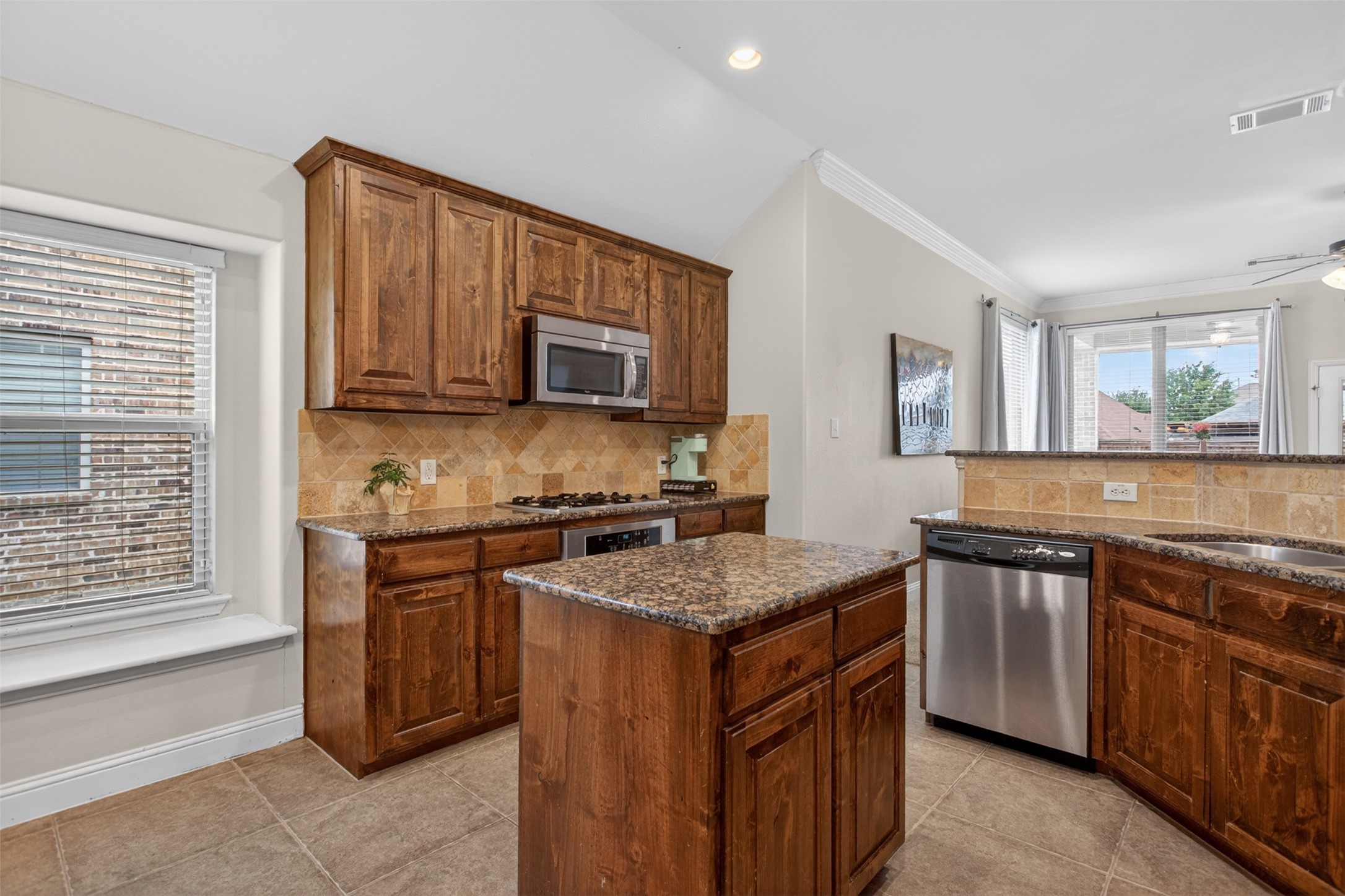 1013 Somerset Circle Forney TX 75126