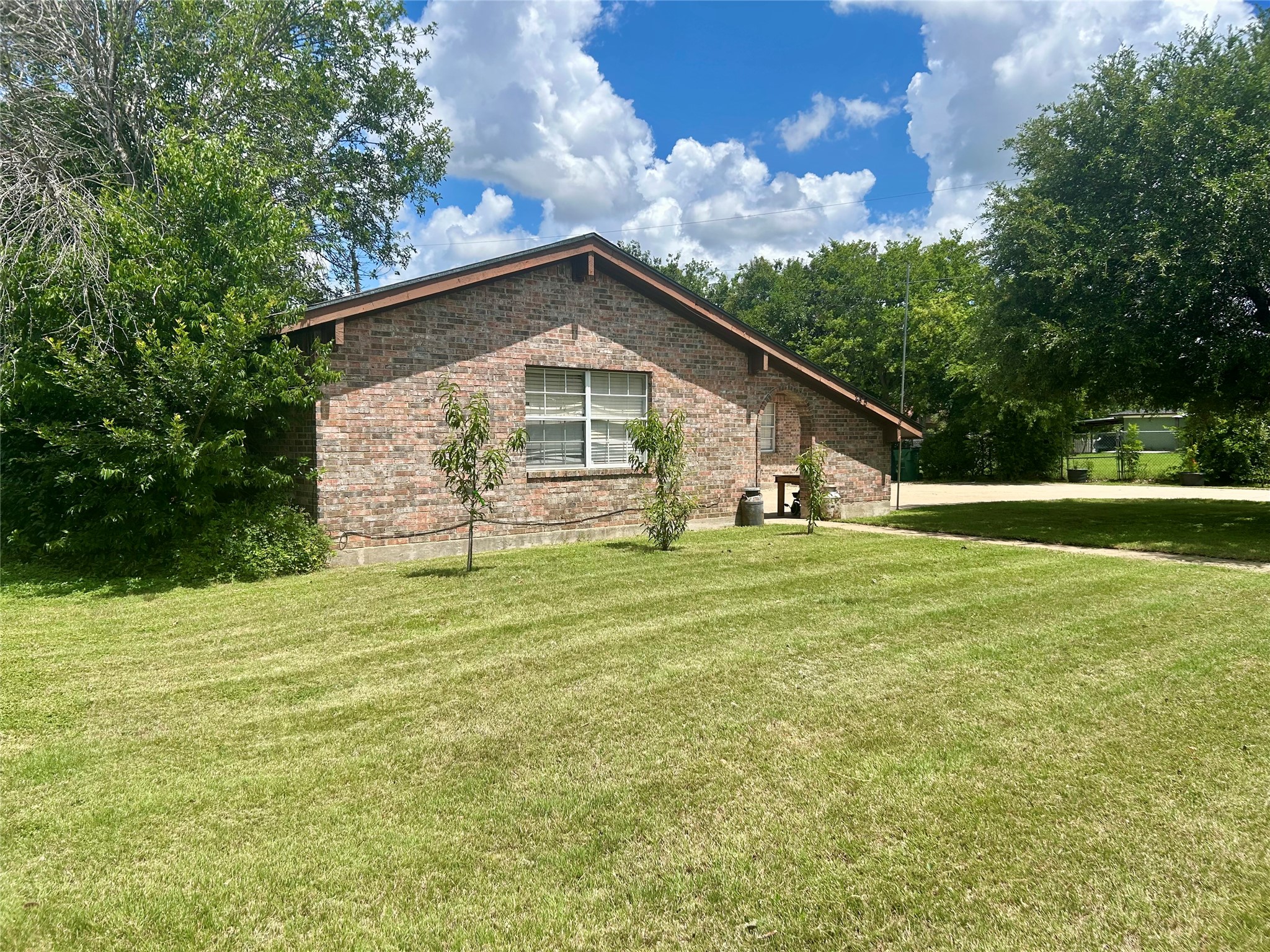 285 N Avenue B Crawford TX 76638