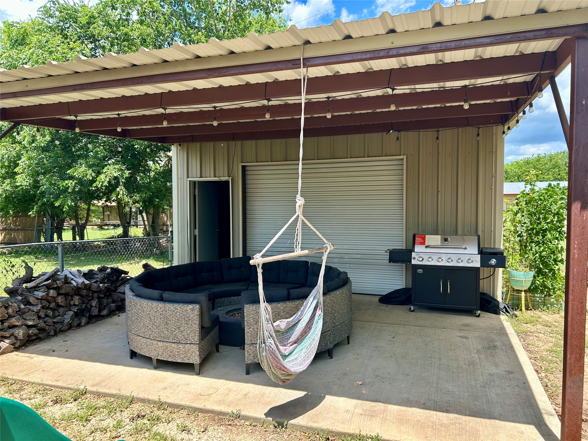 285 N Avenue B Crawford TX 76638