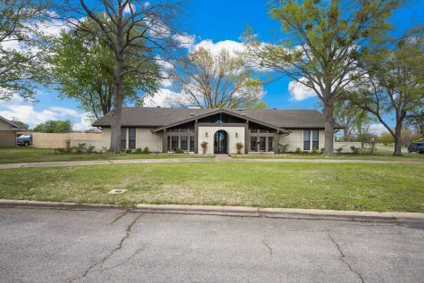 100 Oak Glen Drive Greenville TX 75402