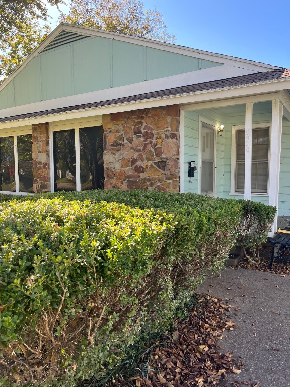 5020 Roanoke Street Fort Worth TX 76116