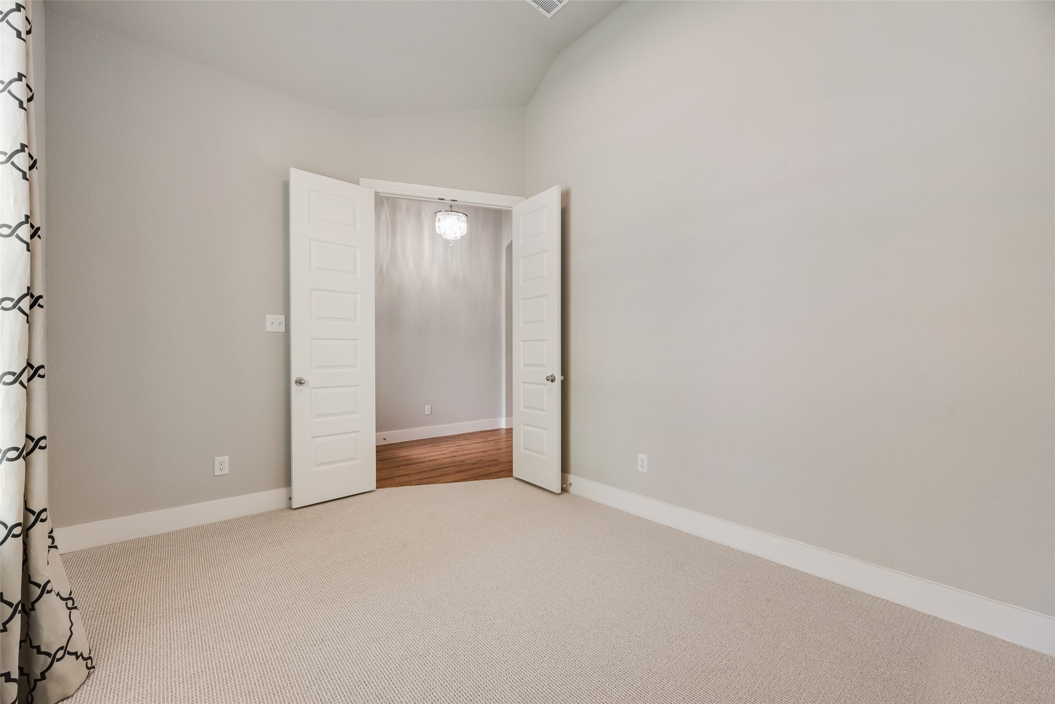 330 Windsor Street Waxahachie TX 75165
