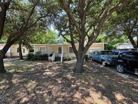 802 Harmon Terrace Arlington TX 76010