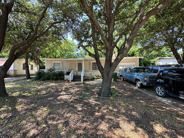 802 Harmon Terrace Arlington TX 76010