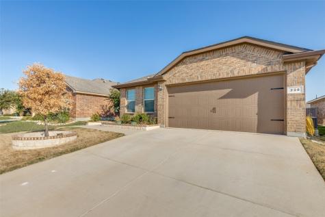 228 Foxhunter Street Fort Worth TX 76131