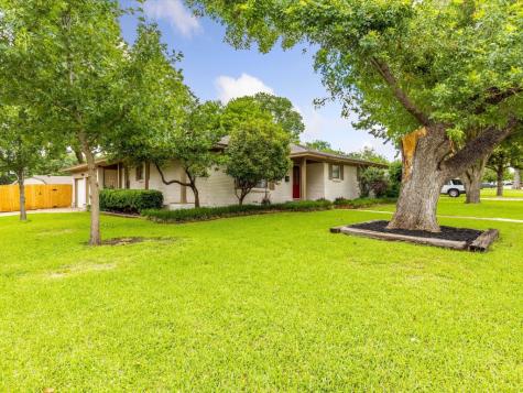 7501 Maple Drive North Richland Hills TX 76180
