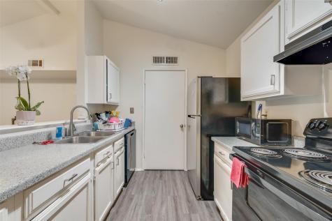 512 Matterhorn Street Cedar Hill TX 75104