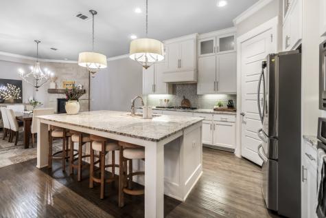 4003 Cinnabar Falls Way Arlington TX 76005