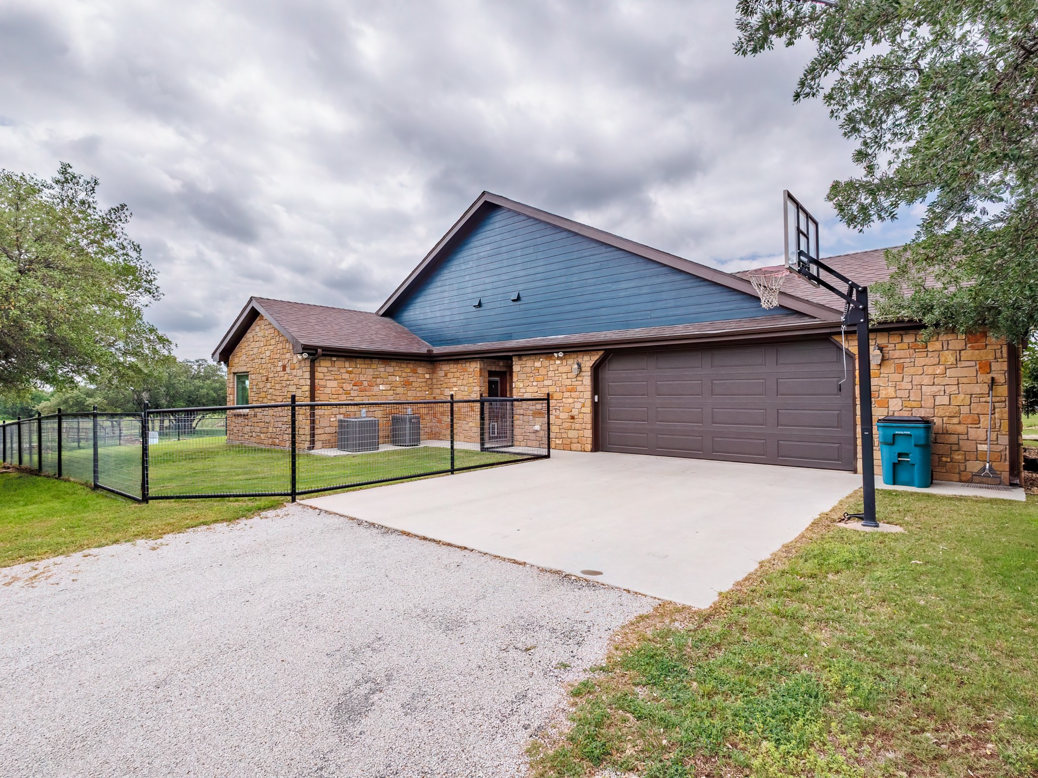 5615 County Road 153 Bangs TX 76823