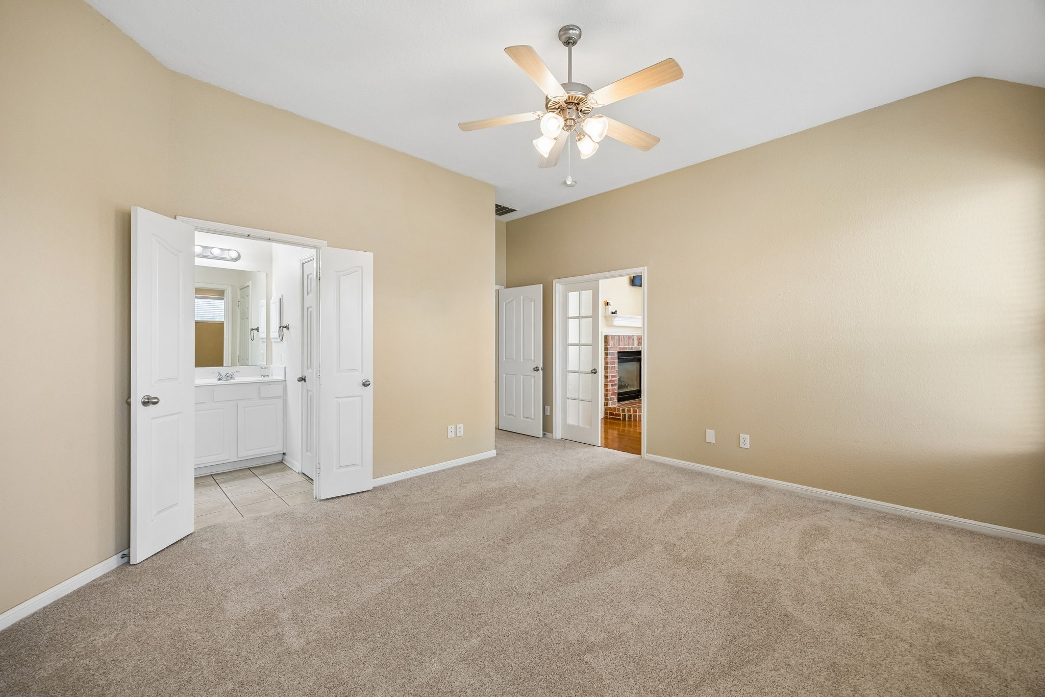 4112 Duncan Way Fort Worth TX 76244