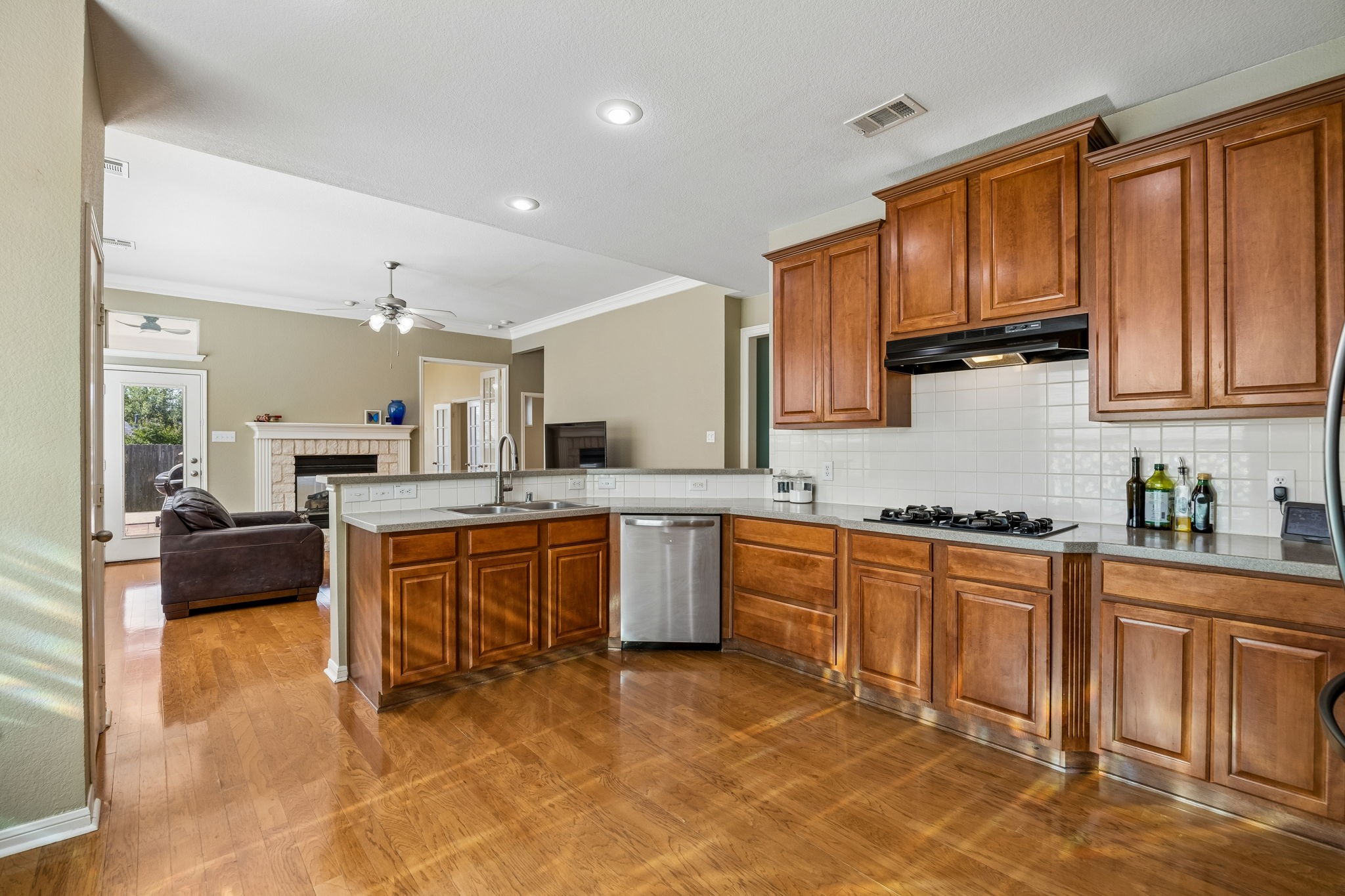 4112 Duncan Way Fort Worth TX 76244