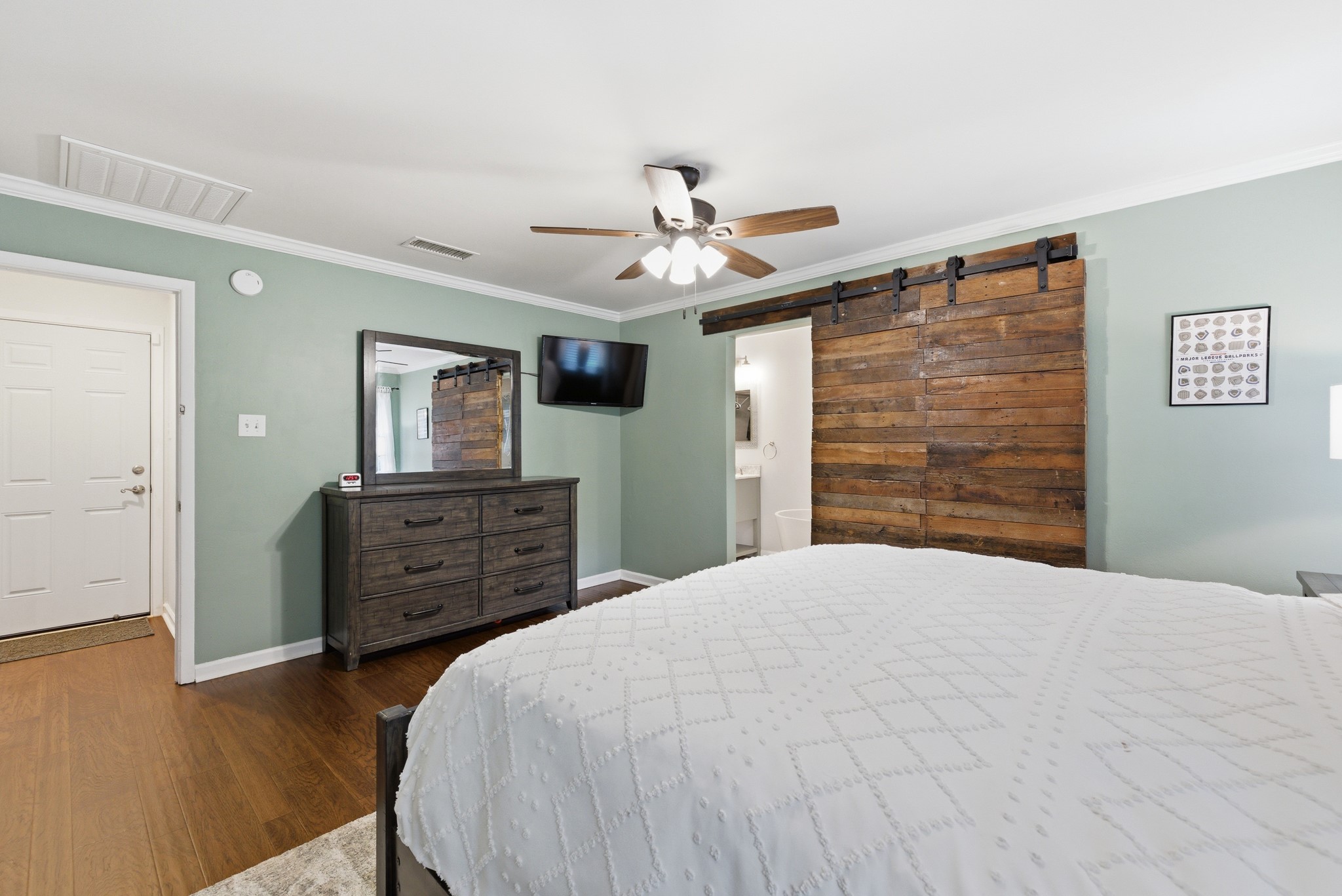 8721 Irongate Drive North Richland Hills TX 76182