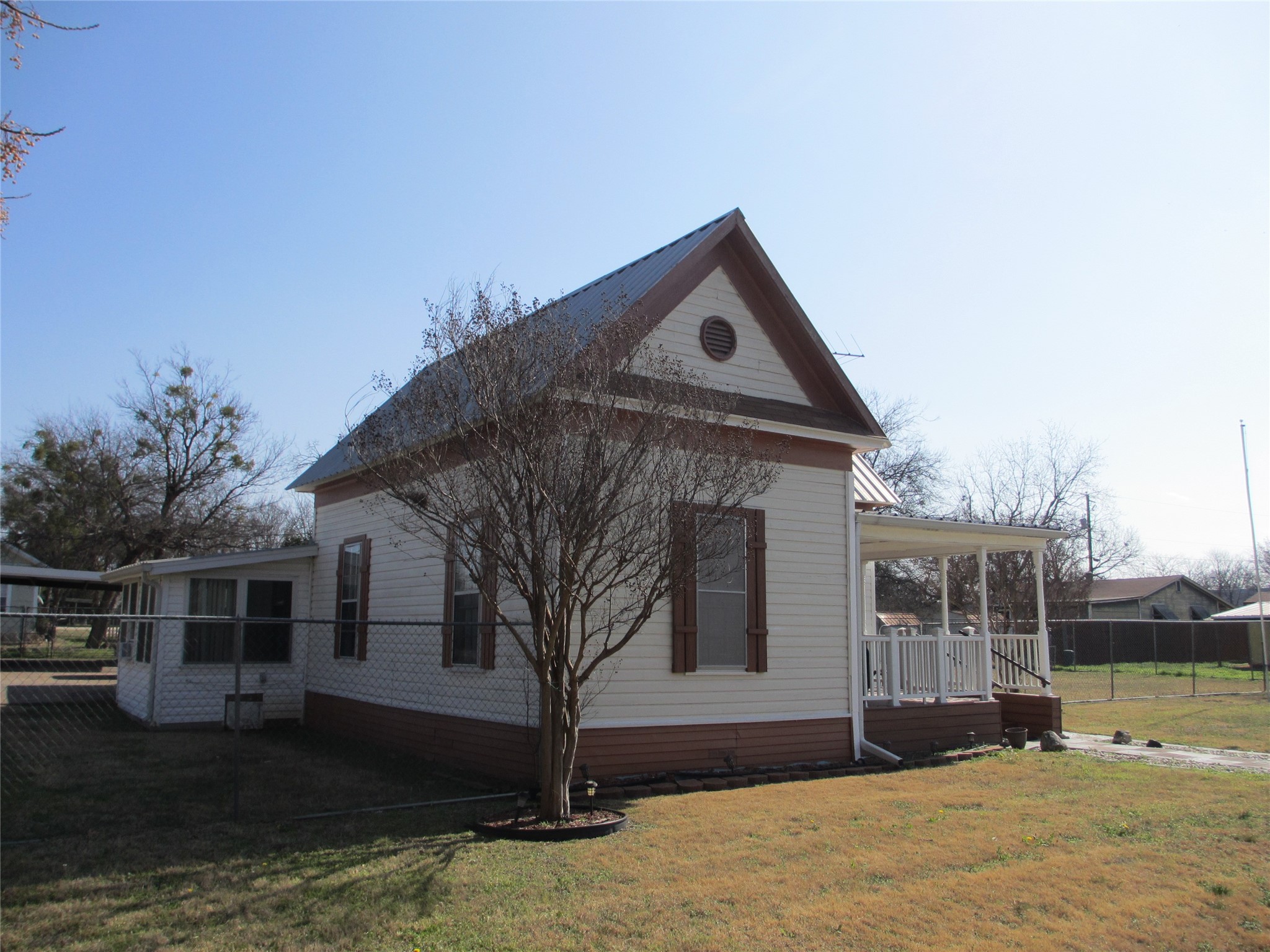 608 N Colorado Street Whitney TX 76692