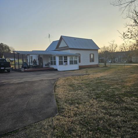 608 N Colorado Street Whitney TX 76692