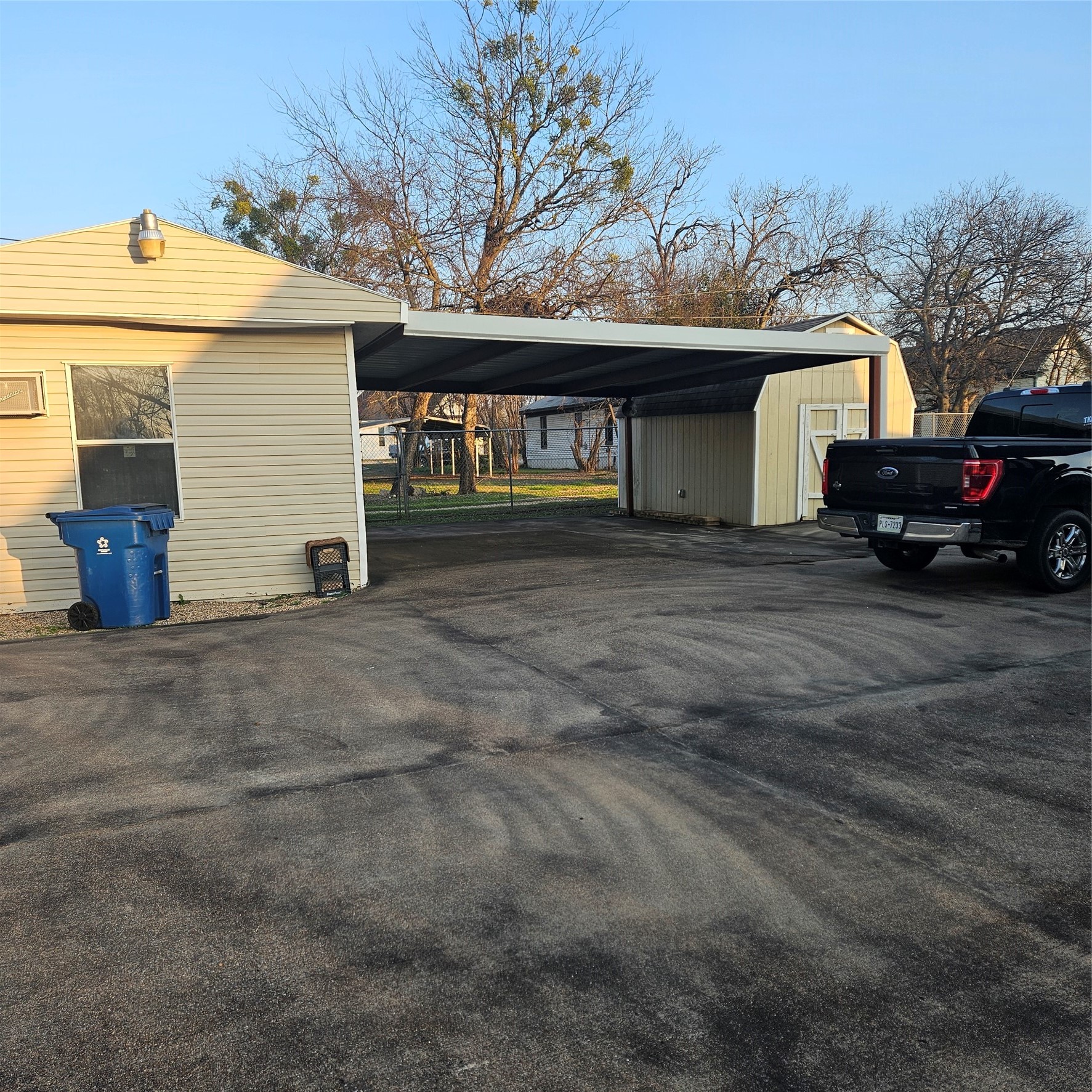 608 N Colorado Street Whitney TX 76692