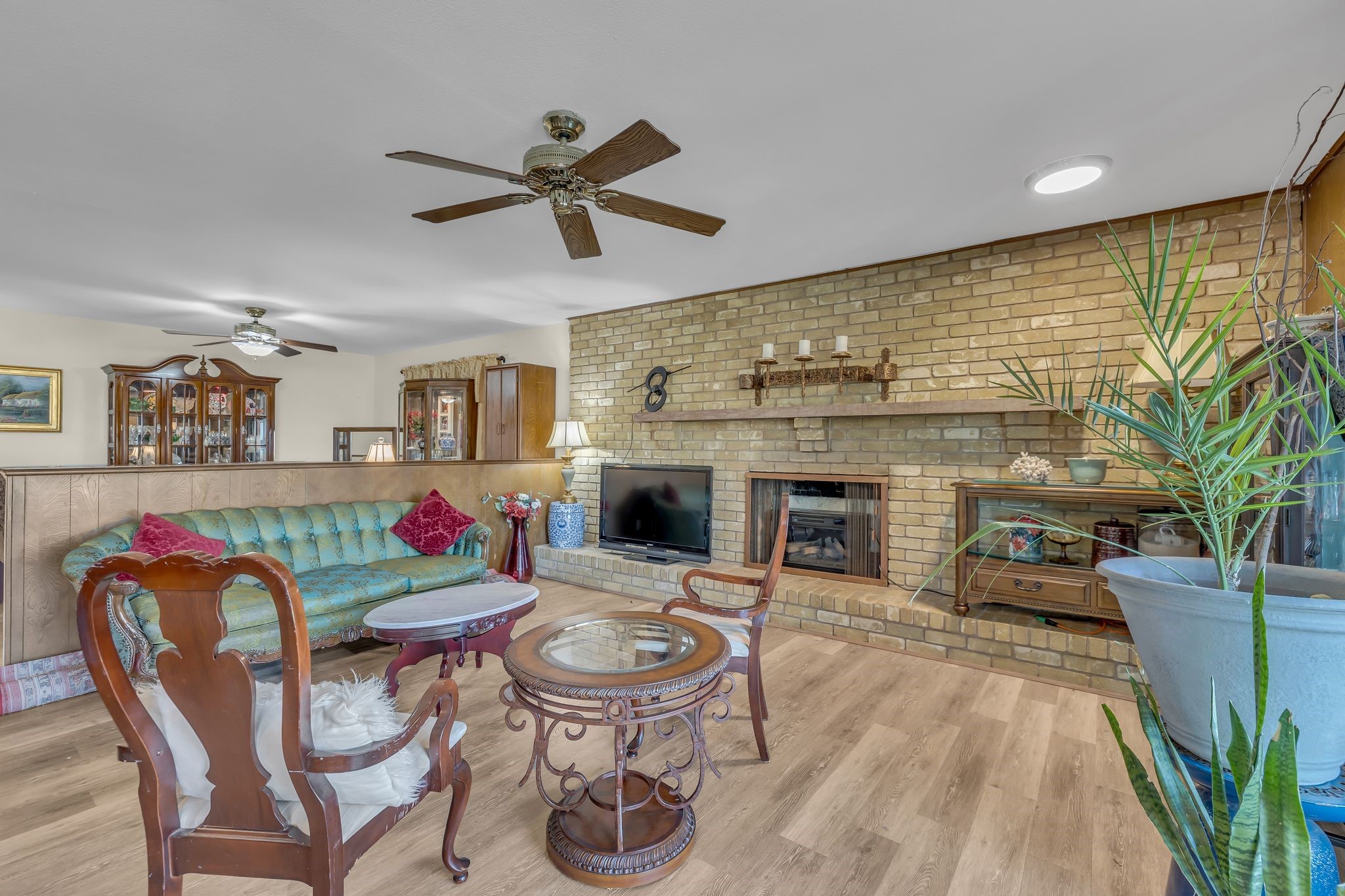 2012 York Drive Edgecliff Village TX 76134