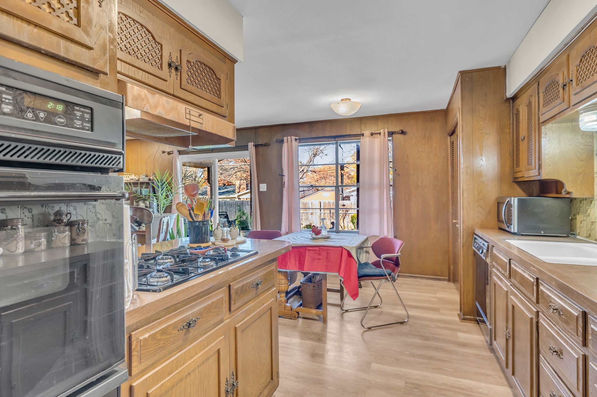 2012 York Drive Edgecliff Village TX 76134