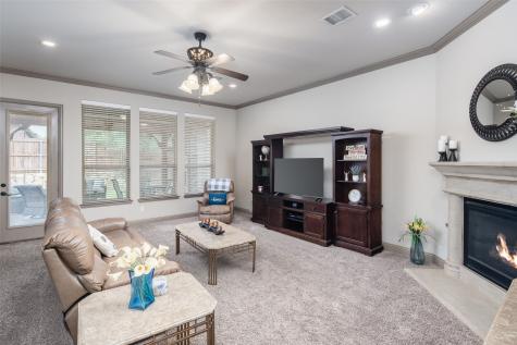 7825 Woodcreek Way Sachse TX 75048