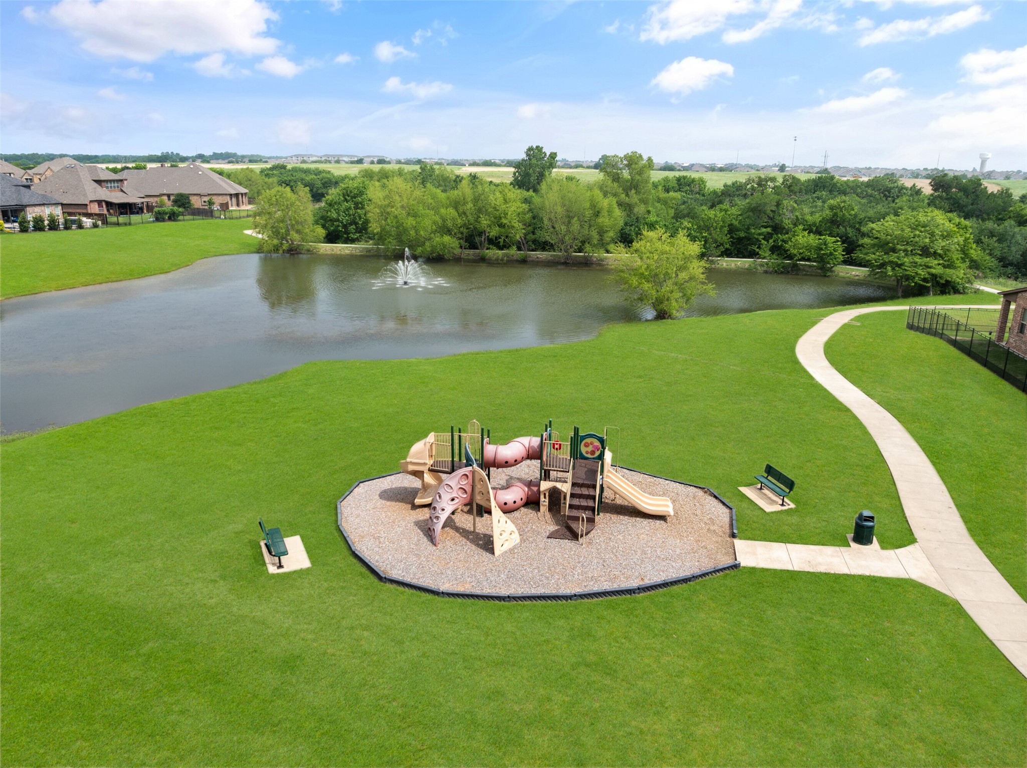 7825 Woodcreek Way Sachse TX 75048