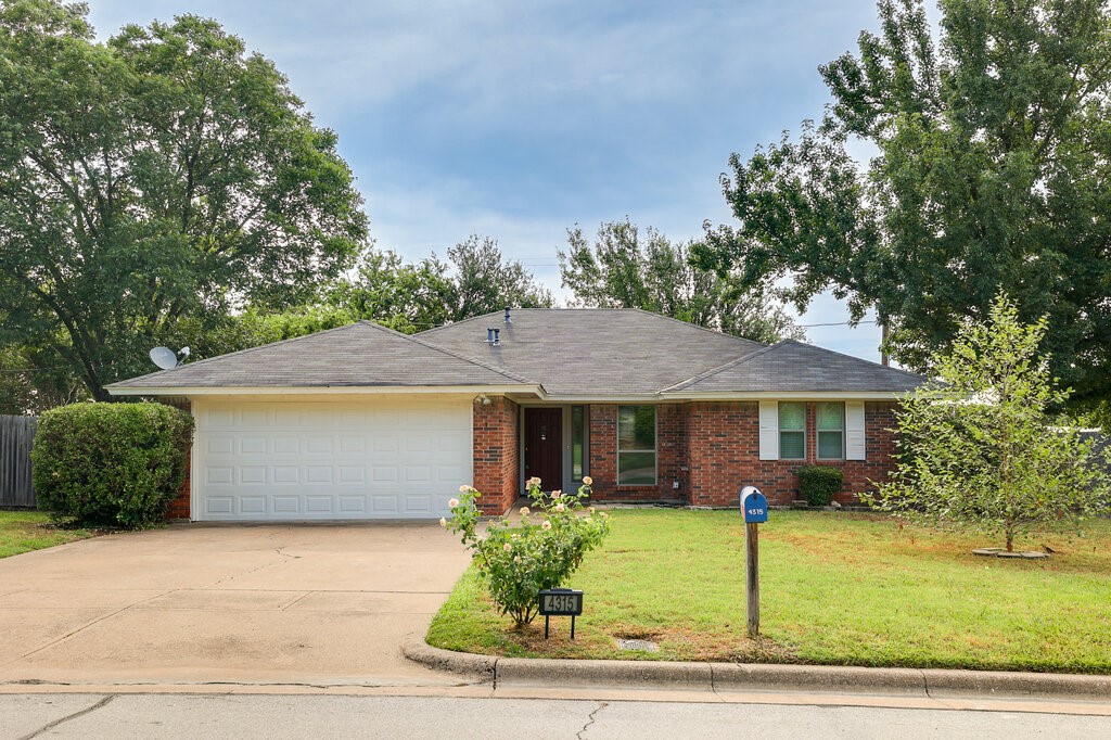 4315 Woodmeadow Court Arlington TX 76016