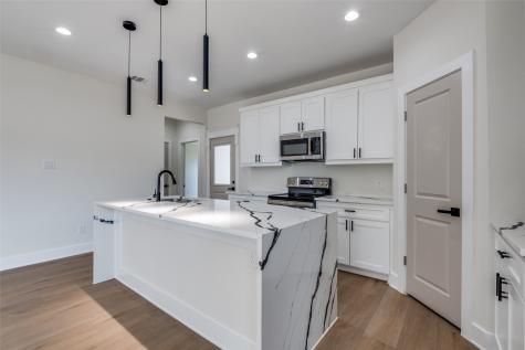 1406 Oakley Avenue Dallas TX 75216