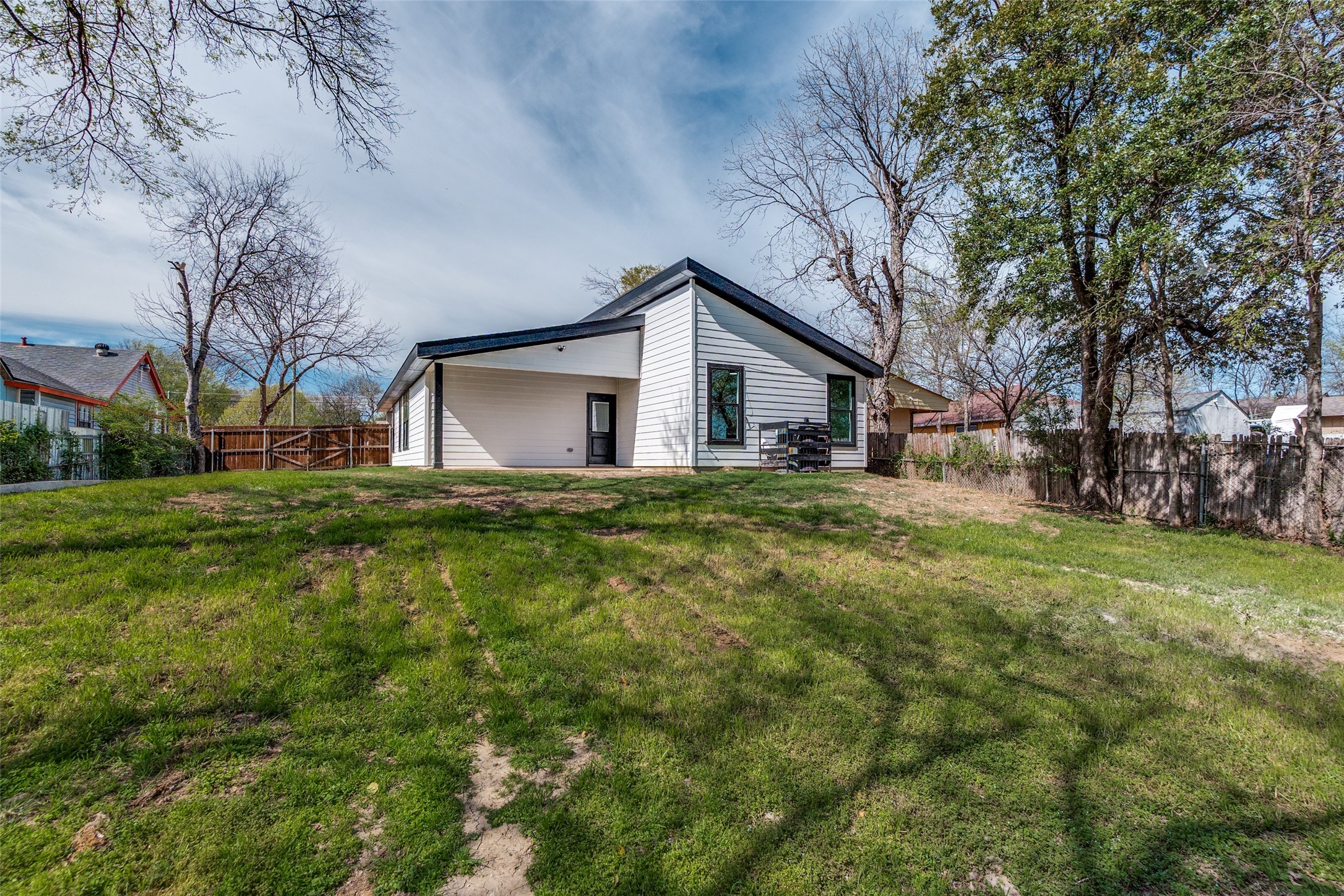 1406 Oakley Avenue Dallas TX 75216
