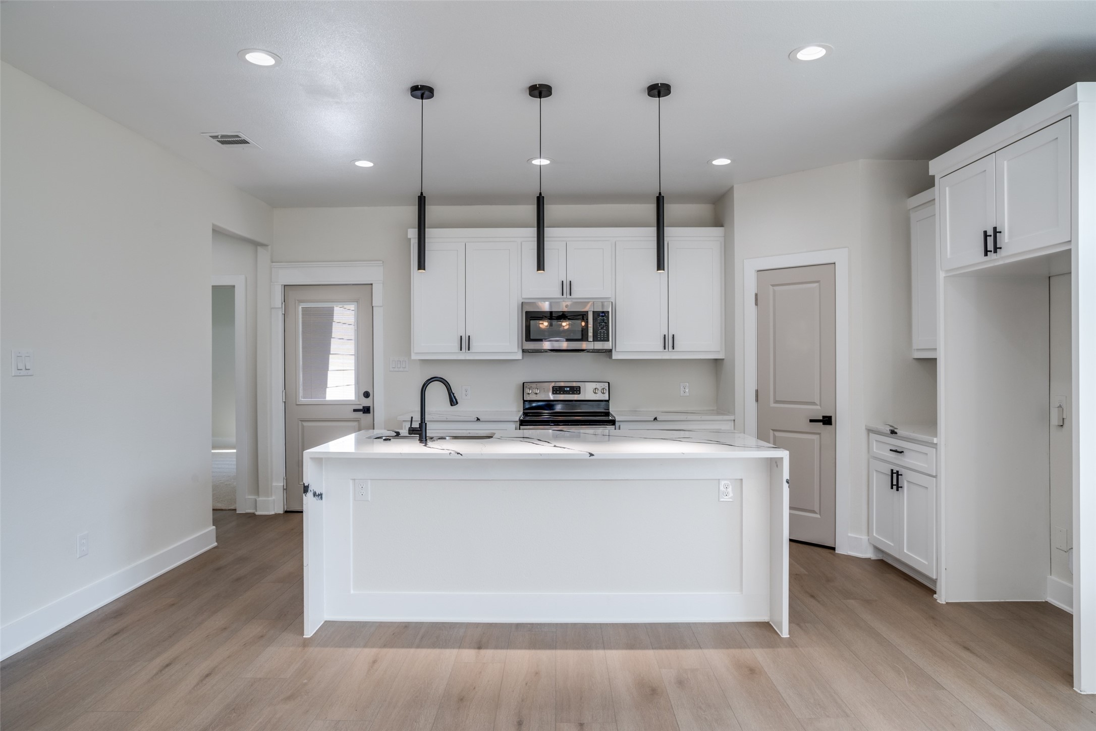 1406 Oakley Avenue Dallas TX 75216