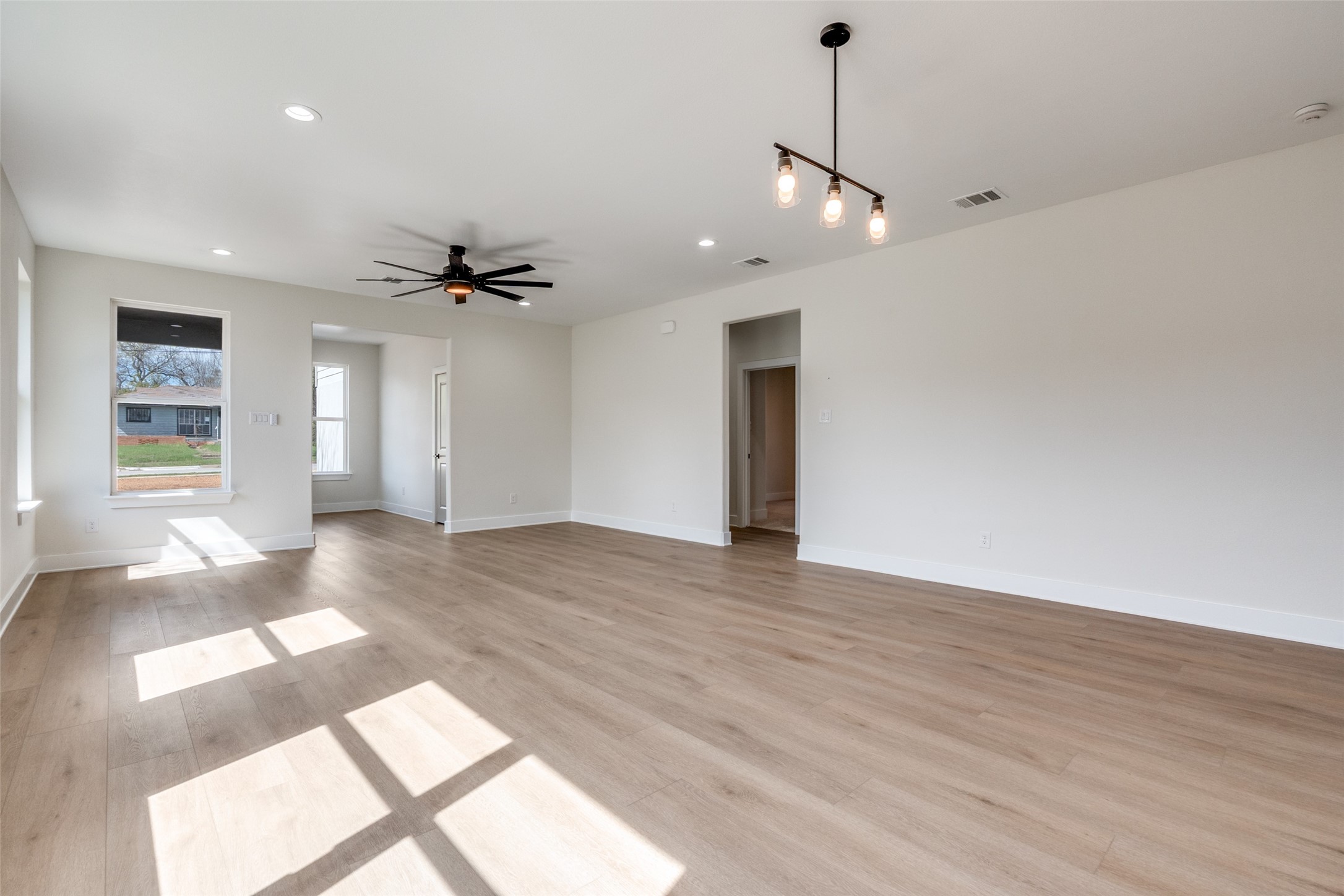 1406 Oakley Avenue Dallas TX 75216