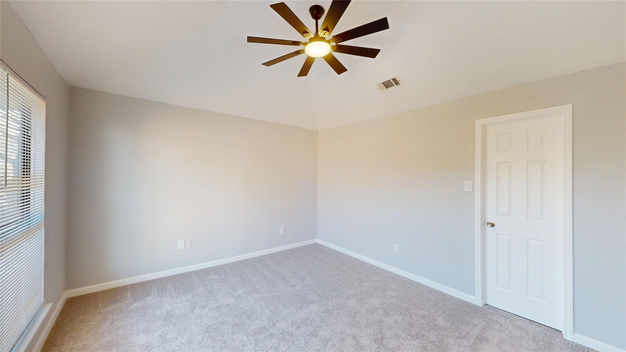 1618 San Francisco Street Carrollton TX 75007