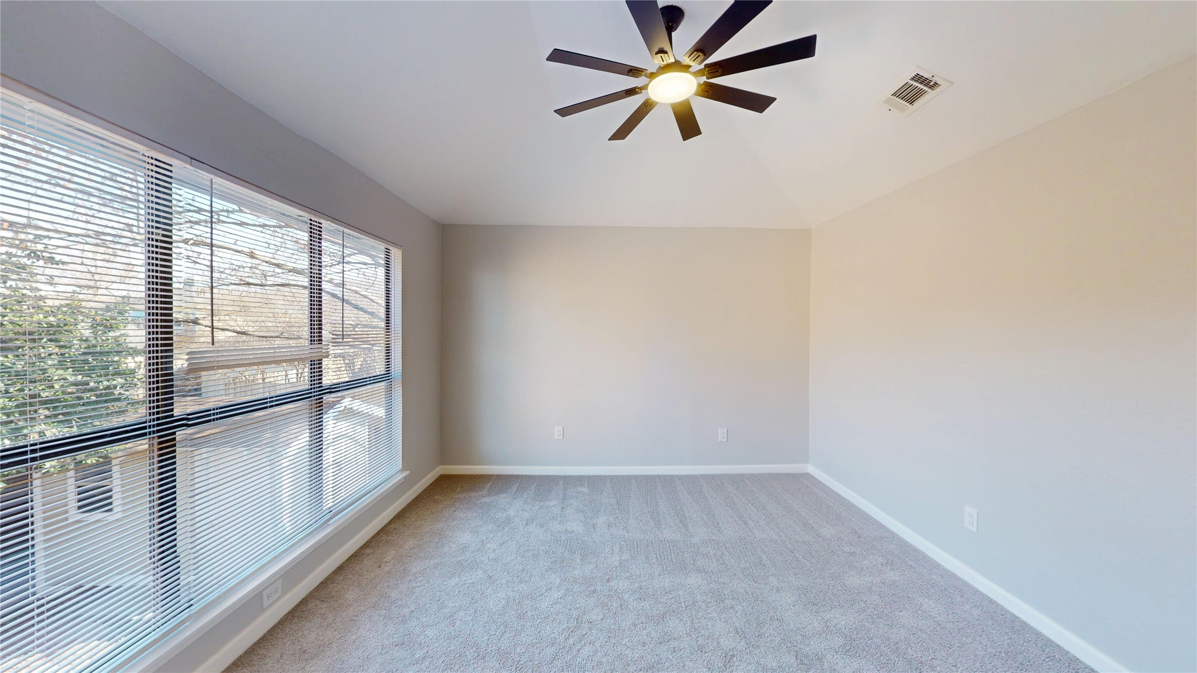 1618 San Francisco Street Carrollton TX 75007