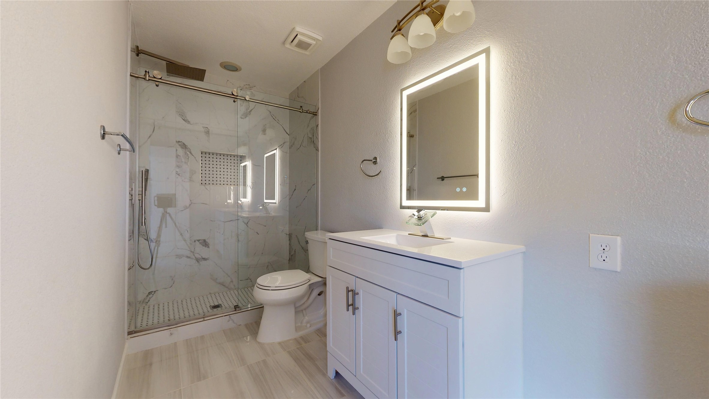 1618 San Francisco Street Carrollton TX 75007