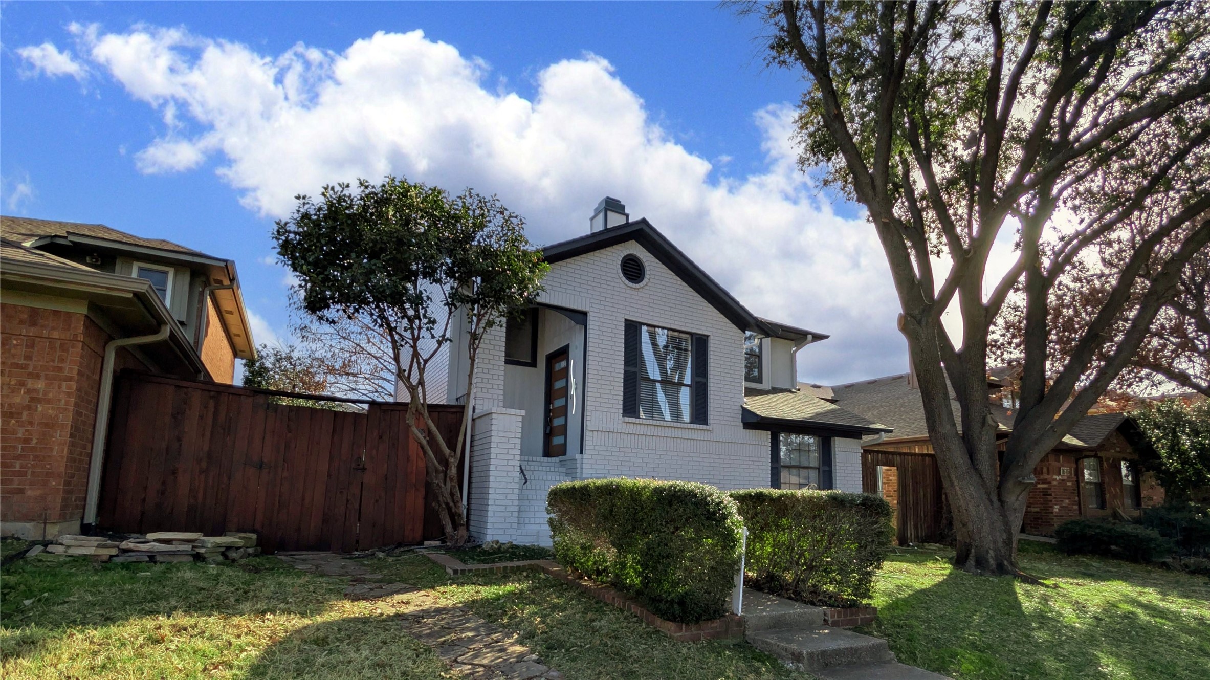 1618 San Francisco Street Carrollton TX 75007