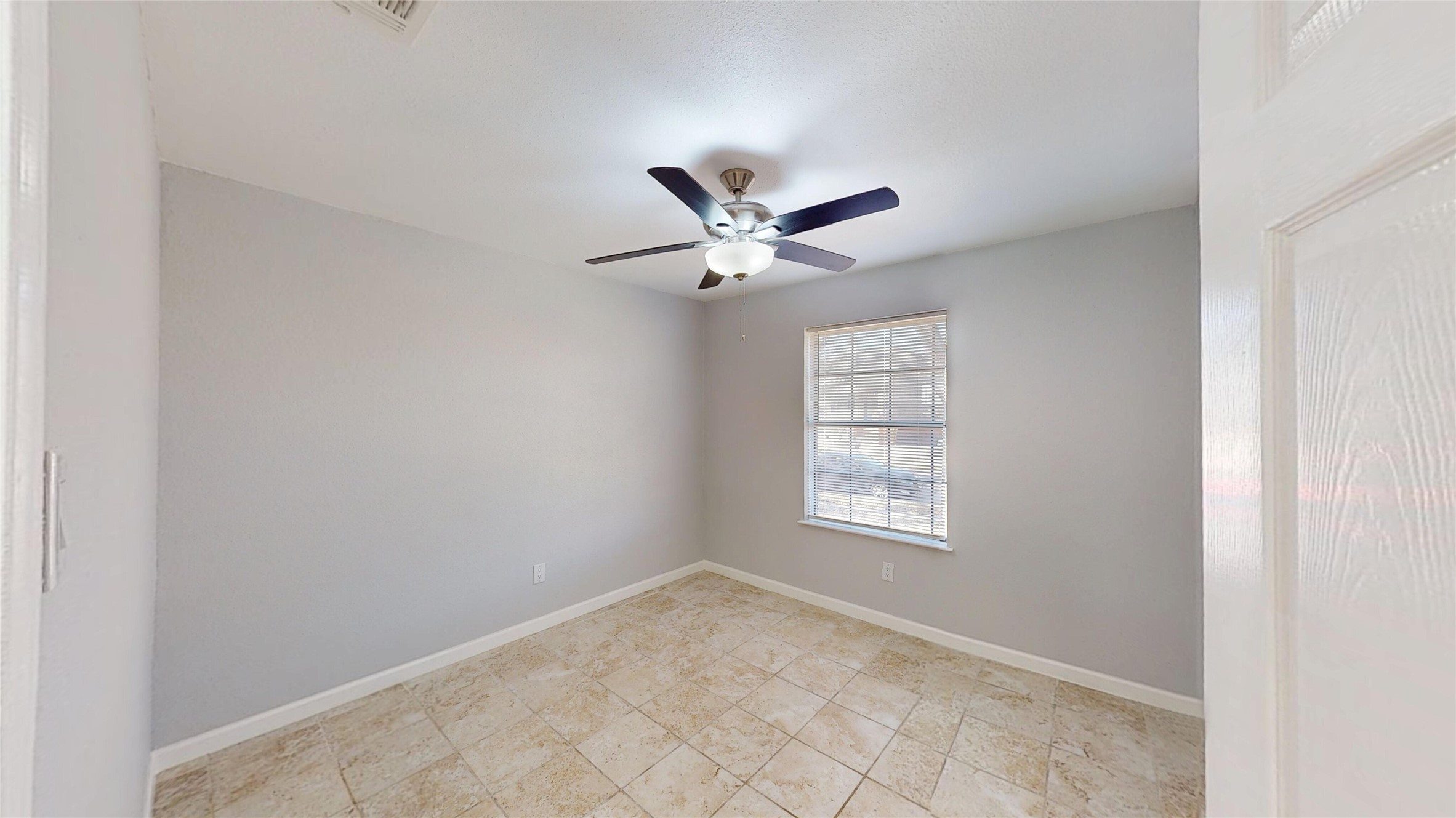 1618 San Francisco Street Carrollton TX 75007