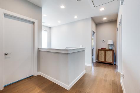 1010 Gallivant Lane Dallas TX 75218