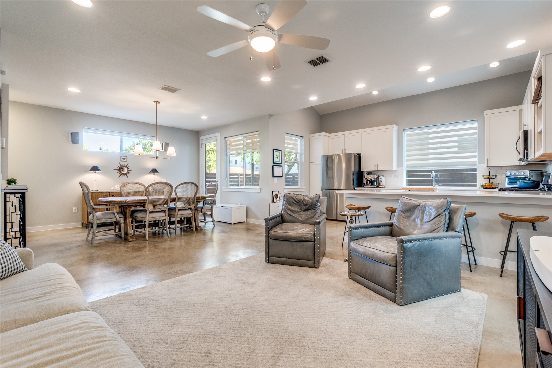 1010 Gallivant Lane Dallas TX 75218