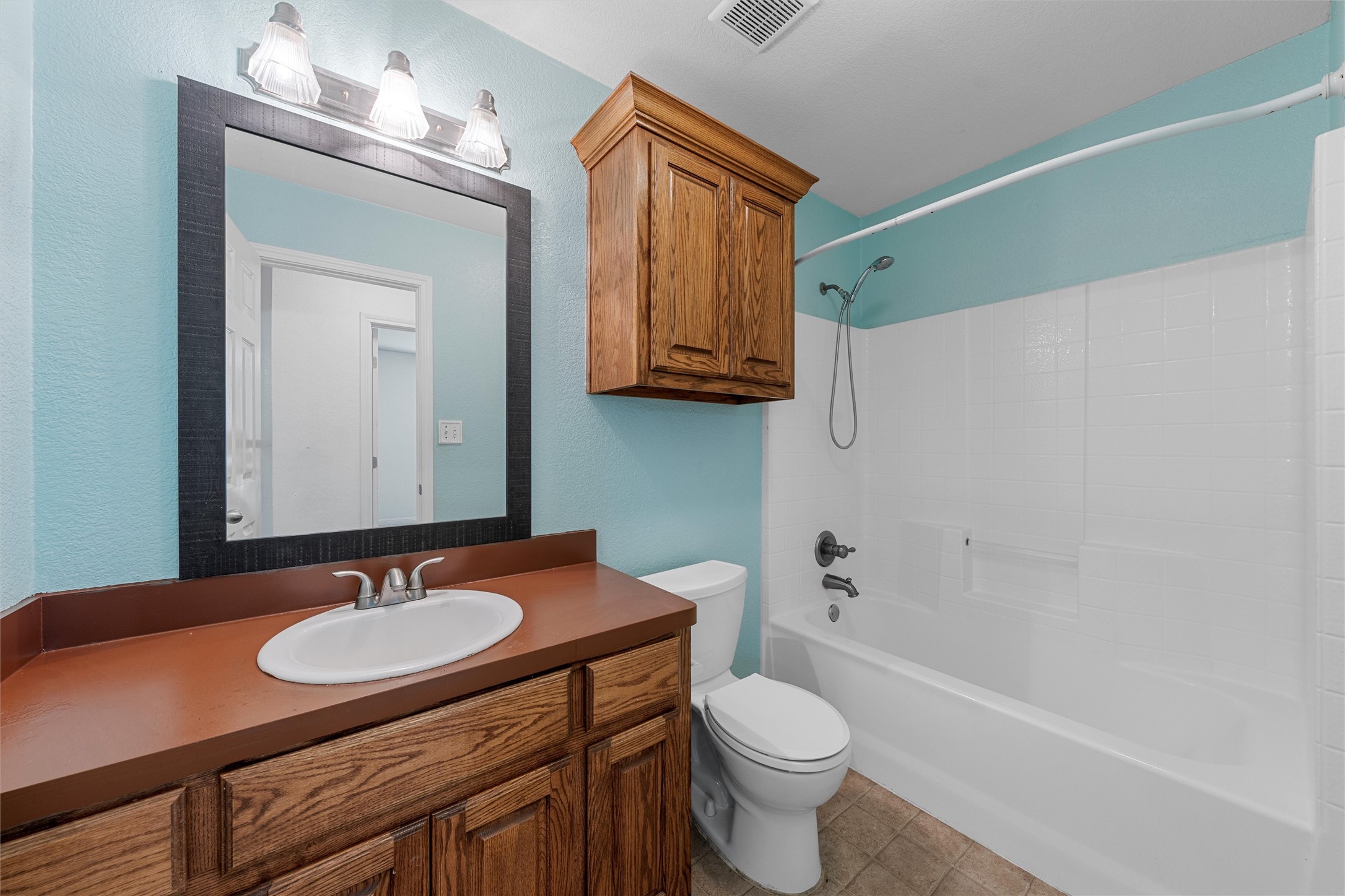 708 Sapphire Boulevard Hewitt TX 76643