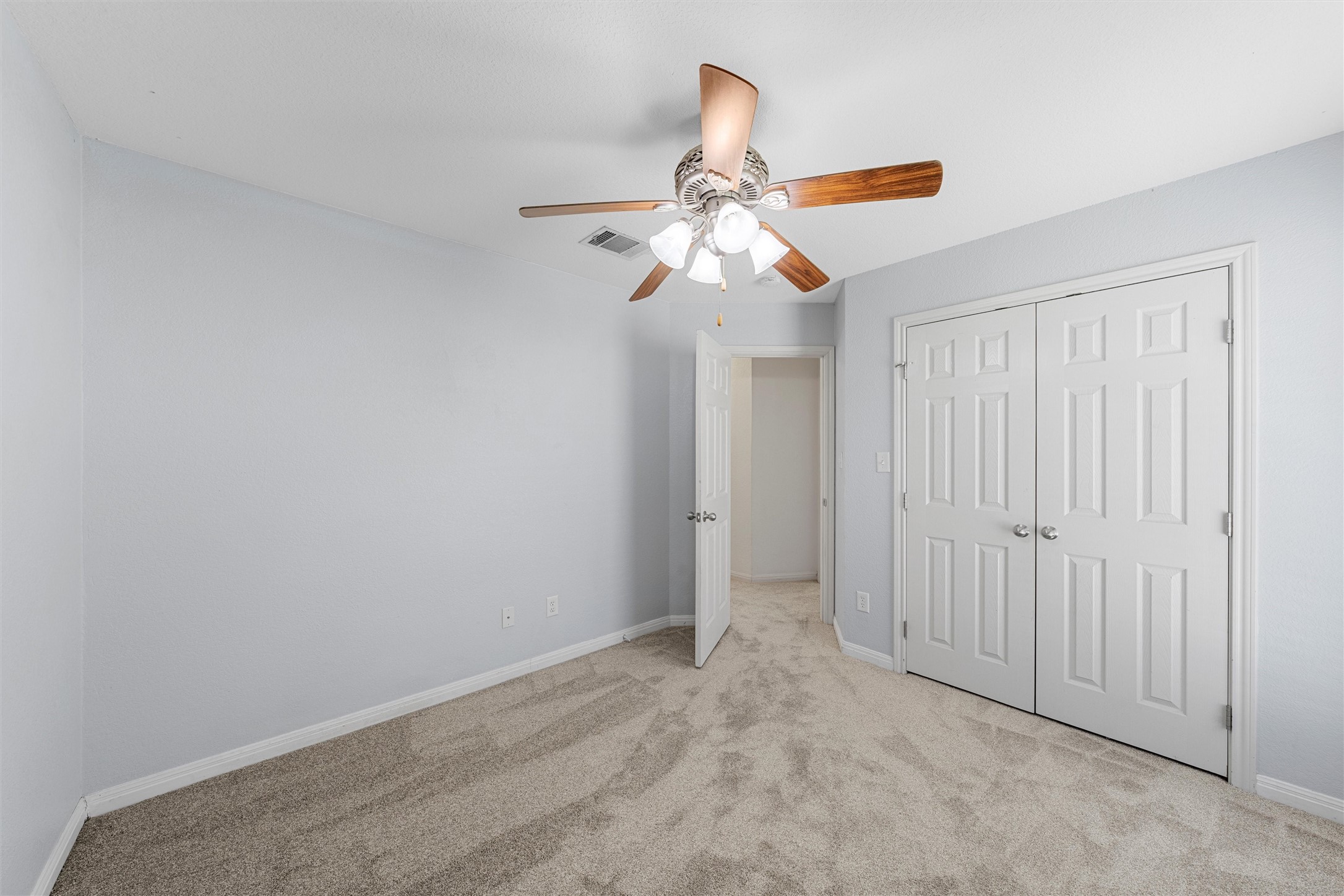 708 Sapphire Boulevard Hewitt TX 76643