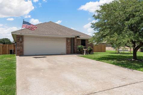 708 Sapphire Boulevard Hewitt TX 76643