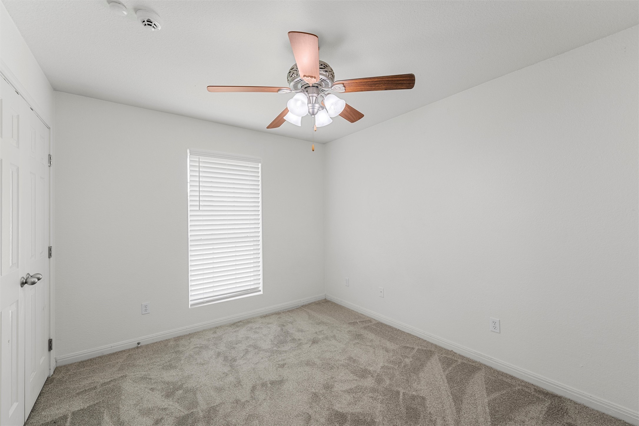 708 Sapphire Boulevard Hewitt TX 76643
