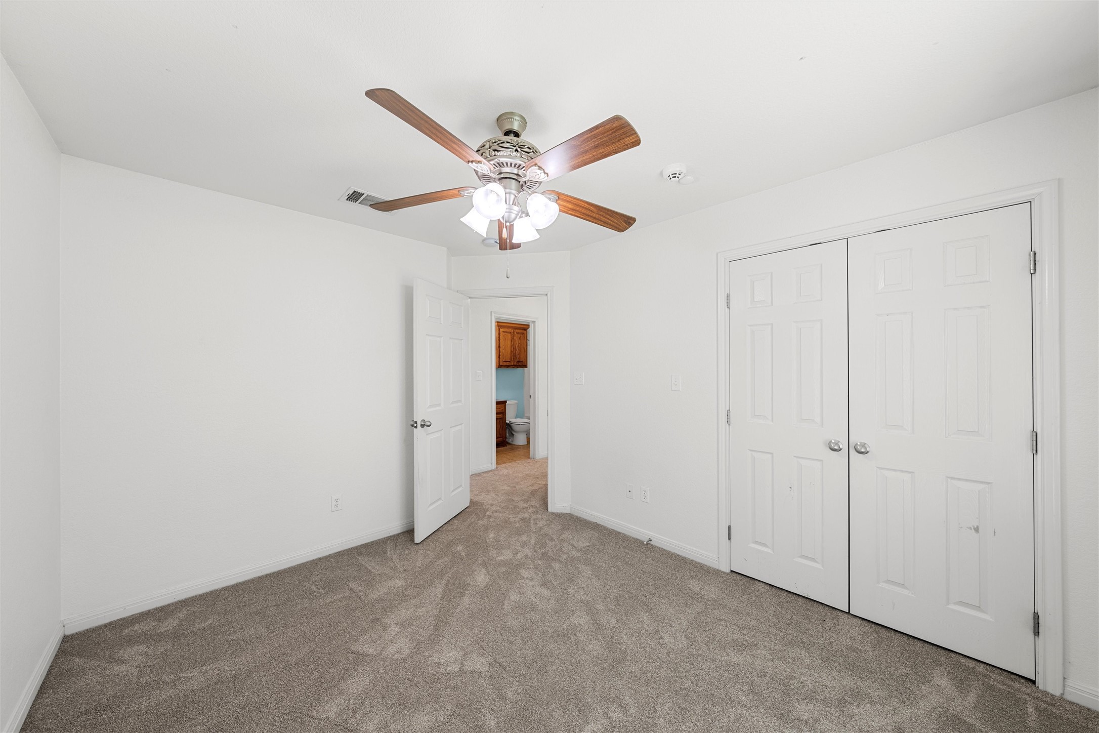 708 Sapphire Boulevard Hewitt TX 76643