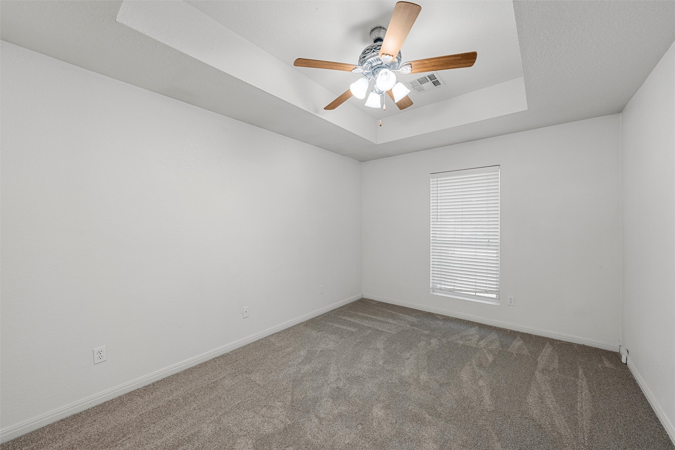 708 Sapphire Boulevard Hewitt TX 76643