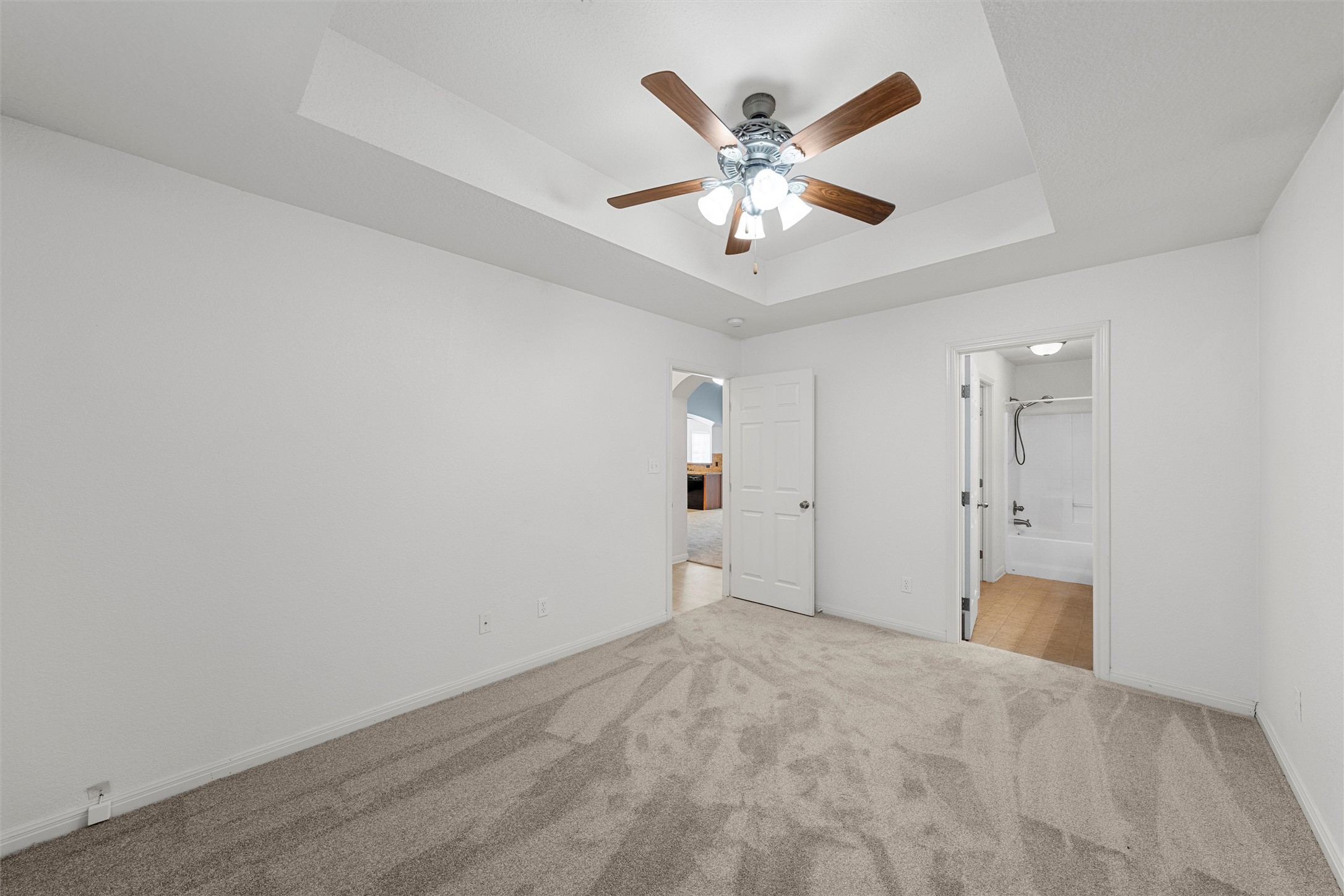 708 Sapphire Boulevard Hewitt TX 76643