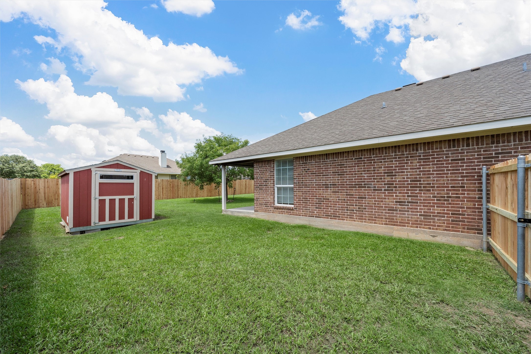 708 Sapphire Boulevard Hewitt TX 76643